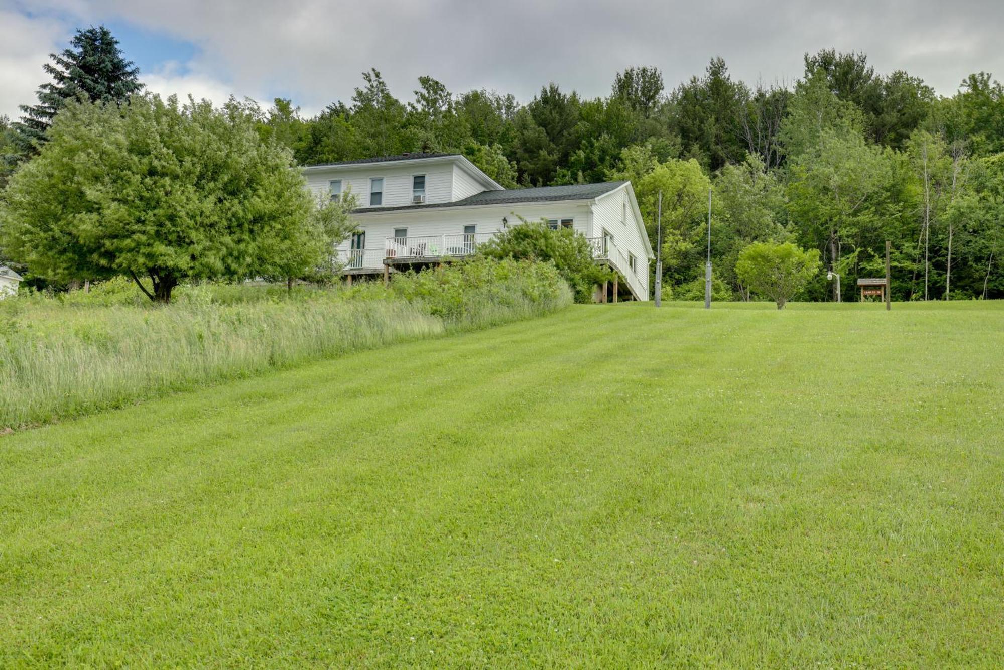 Lawrenceville Apartment With Deck Near Gaming Lands! Zewnętrze zdjęcie
